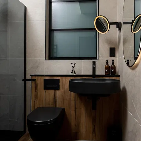 Montgomery House 公寓式酒店 4*