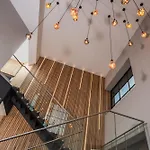 Montgomery House アパートホテル 4*