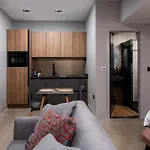 Montgomery House 4*