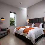Montgomery House アパートホテル リーズ
