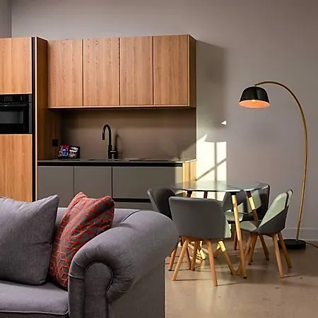 Aparthotel Montgomery House 4*
