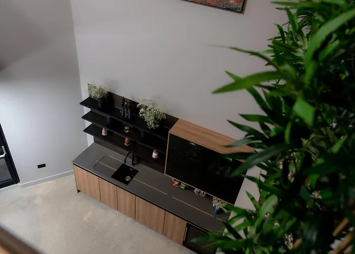 Aparthotel Montgomery House 4*