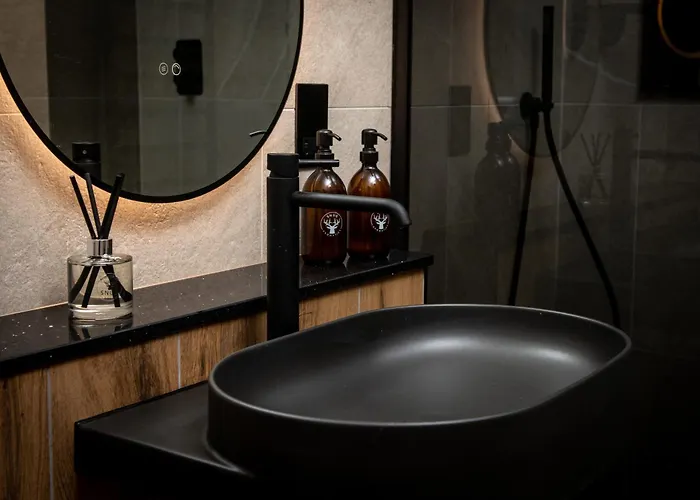 Montgomery House Leeds (West Yorkshire)